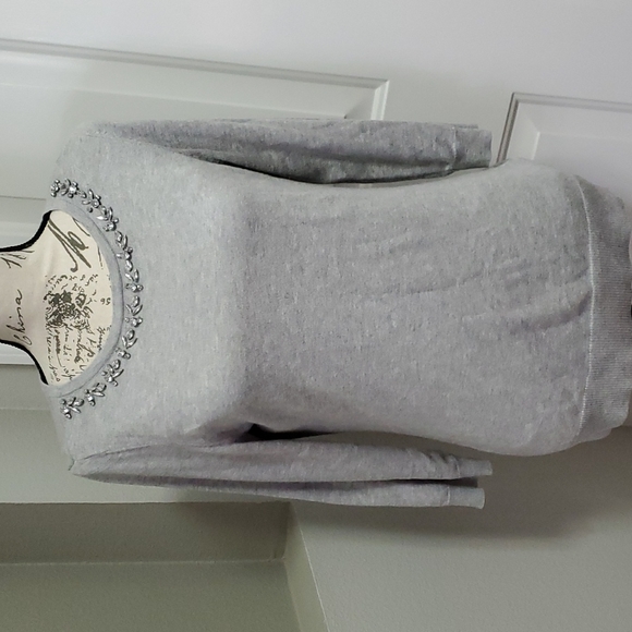 Elle Sweaters - Gorgeous sweater